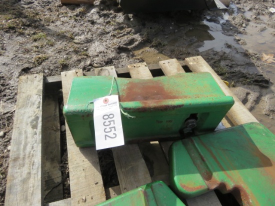 JOHN DEERE WEIGHT BRACKET