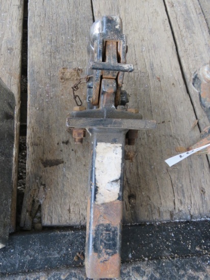 2 5/16" PINTLE HITCH