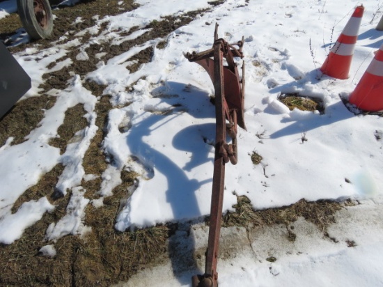 PULL BEHIND ONE BOTTOM PLOW