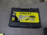NEW STANLEY 162PC MECHANICS TOOL SET
