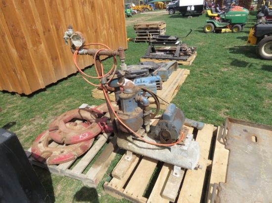 SURGE VACUUM PUMP
