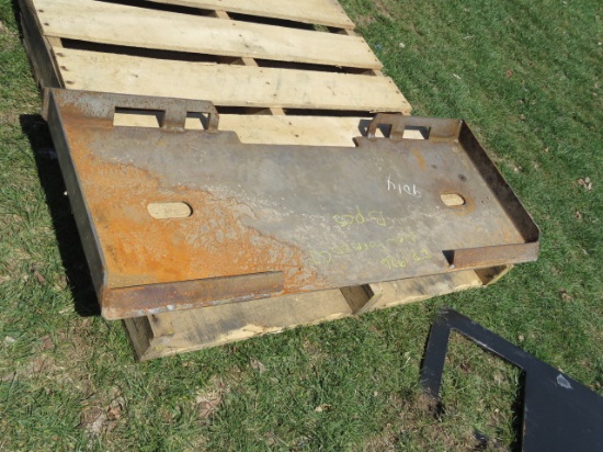 SKIDSTEER MAKEUP PLATE