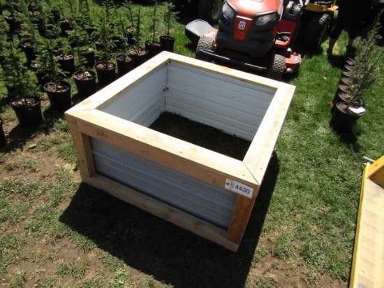 40X40 RAISED BED MADE OF LARCH