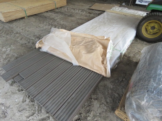 BARRETTE COMPOSIT DECKING 576 LINEAR FOOT 12' ARCHED DOUBLE GROOVE MOCHA