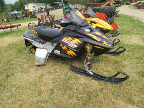 2004 SKI-DOO MX2 BOMBADIER ROTAX 500SS SNOWMOBILE