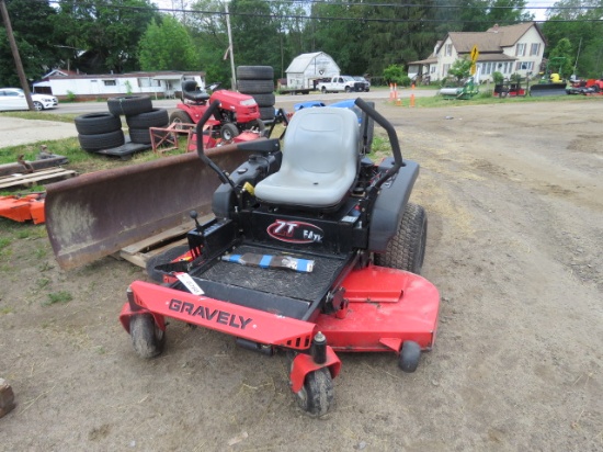 GRAVELY ZT54XL ZERO TURN 891 HOURS