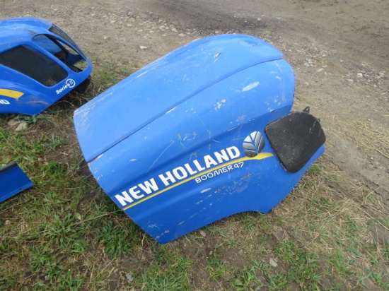 NEW HOLLAND BOOMER 47 HOOD