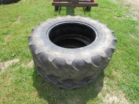2 FIRESTONE 320/85R24 TRACTOR TIRES