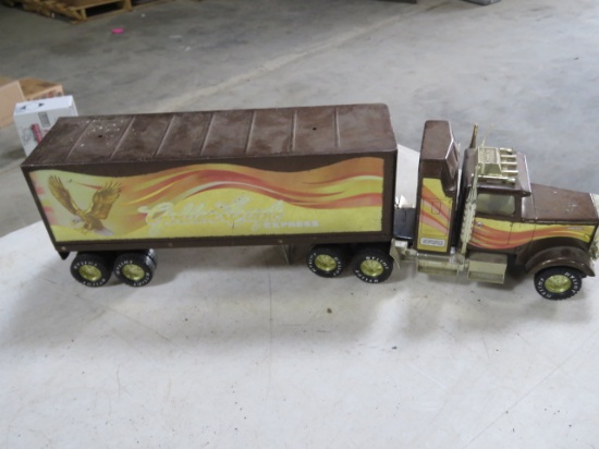 GOLDEN EAGLE EXPRESS SEMI TOY