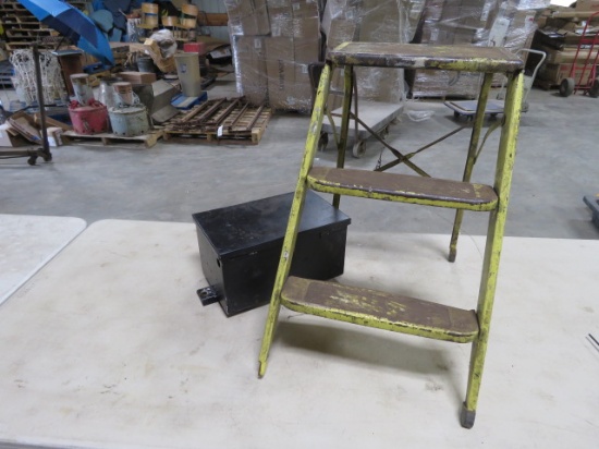 YELLOW SMALL STEP LADDER & BLACK TOOL BOX