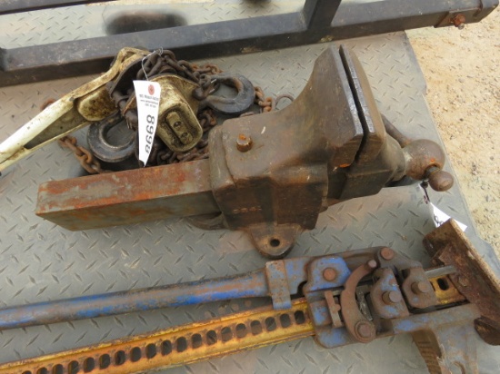 REED MFG CO ERIE PA 324 1/2 VISE