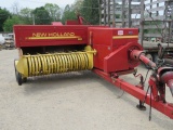 NEW HOLLAND 570 SQUARE BALER WITH CASE IH BTII THROWER