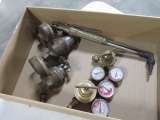 TORCH HEAD AND GAUGES