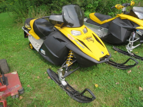 2006 SKI-DOO MXZ TRAIL ROTAX 500 SS SNOWMOBILE