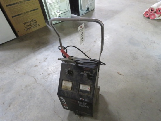 SOLAR BATTERY CHARGER