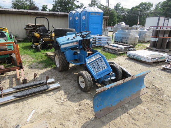 FORD LGT 165 COLLECTOR LAWN TRACTOR