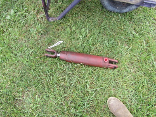 HYDRAULIC CYLINDER