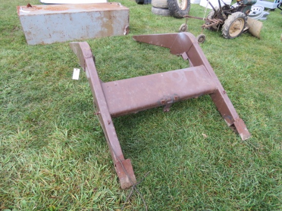 LOADER BRACKET FOR TRACTOR