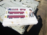 NEW LIONEL HARRY POTTER HOGWARTZ EXPRESS 1 TRAIN IN BOX