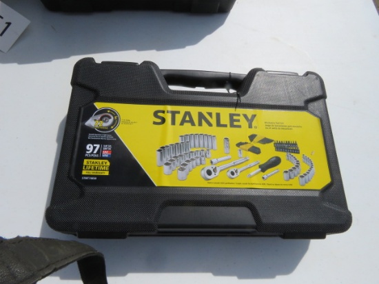 NEW STANLEY 97PC MECHANICS TOOLSET