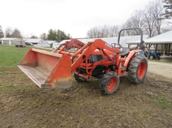 KUBOTA L2900 W/ KUBOTA LA480 LOADER 540PTO