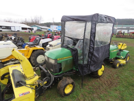 JOHN DEERE 425 LAWN TRACTOR WITH 1 JOHN DEERE