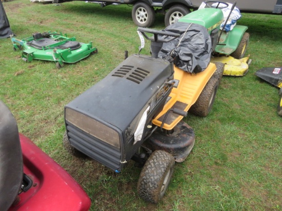 POLAN PRO LAWN TRACTOR W/ 5 SPEED TRANSMISSION