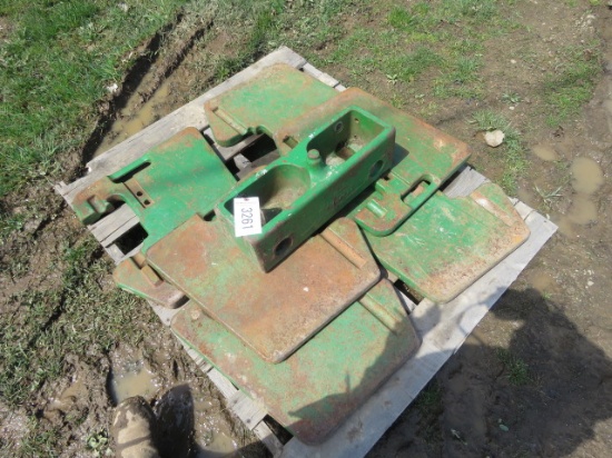 JOHN DEERE SUITCASE AND BRACKETS