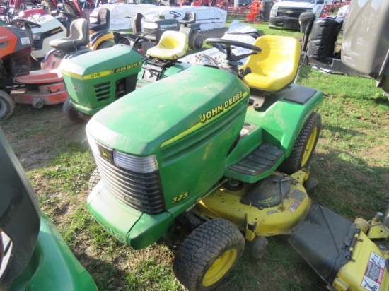 JOHN DEERE 325 LAWN TRACTOR WITH 48" DECK