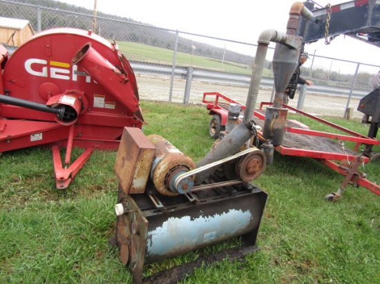VACUUM PUMP