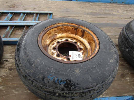 CARLISLE FARM IMPLEMENT TIRE 11L-15SL ON 8 LUG RIM