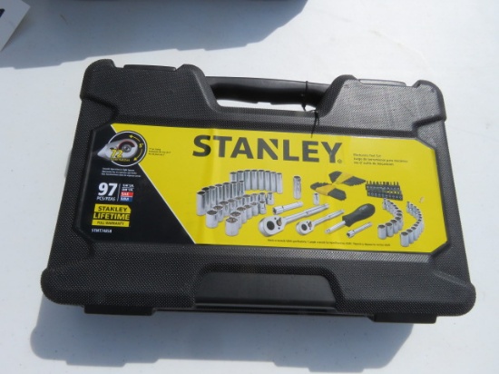 NEW STANLEY 97PC MECHANICS TOOLSET