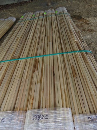 PINE BASE CAP MOULDING 7/16X11/16X8