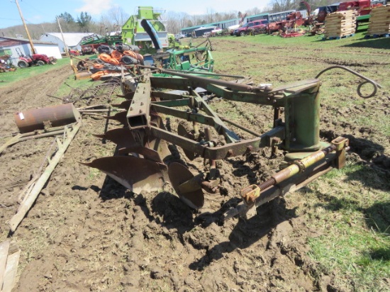 JOHN DEERE 145 5 BOTTOM PLOW