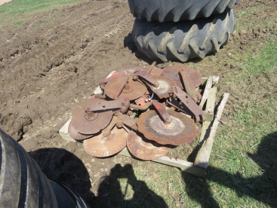PALLET OF PLOW CULTERS