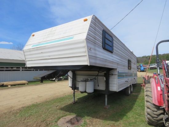 1995 COLTON CONQUEST 5TH WHEEL CAMPER