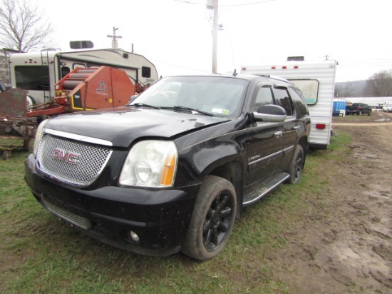 2007 GMC YUKON DENALI, 6.2 LITER RUNS AND DRIVES
