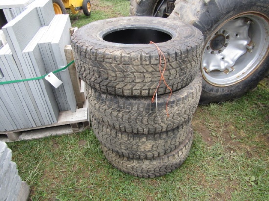4 TIRES P235 70 R15