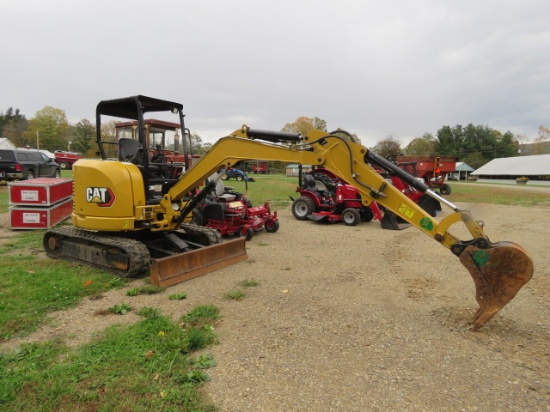 CATERPILLER 3035E2CR EXCAVATOR