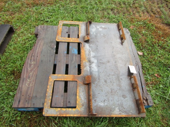 HEAVY DUTY FULL MAKE UP PLATE - SKID STEER ATTACH
