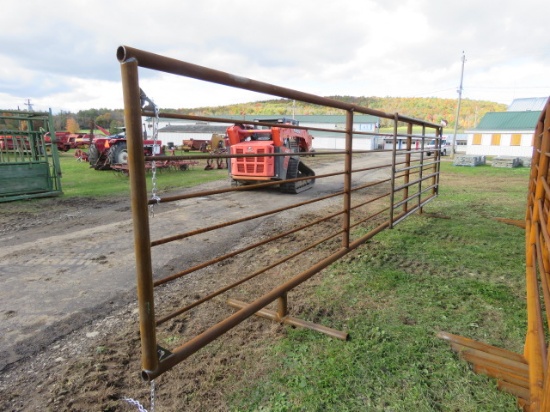 RAISED CATTLE CORRAL PANEL 24FT LONG 67"T