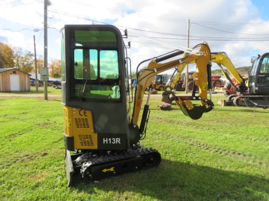 2024 AGT INDUSTRIAL H13R MINI EXCAVATOR WITH BLADE