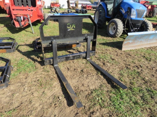 NEW KC PALLET FORKS SKIDSTEER ATTACH 42"