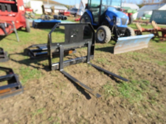 NEW KC PALLET FORKS SKIDSTEER ATTACH 42"