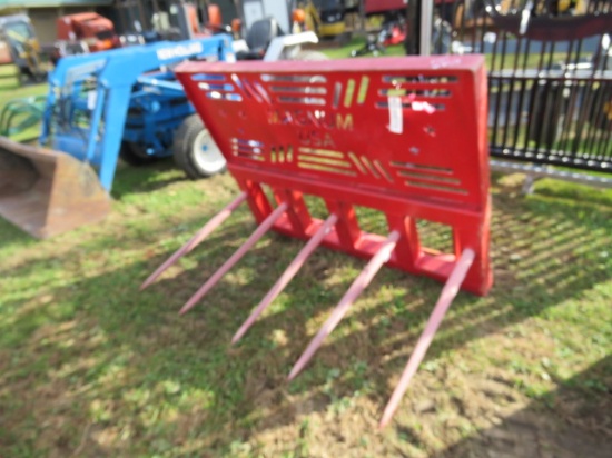 MAGNUM USA SKID STEER ATTACH BALE SPEAR FOR