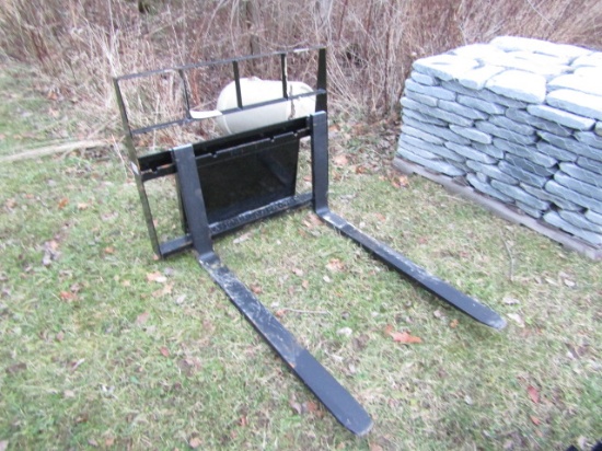 NEW KIVEL MINI PALLET FORK ATTACHMENT