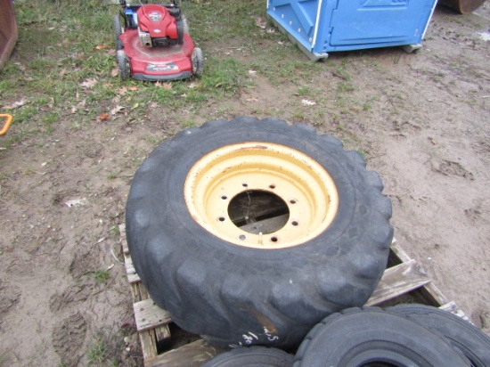 GOODYEAR 12.5/30-18 TIRE ON 8 LUG RIM