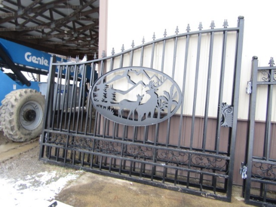 NEW 20FT DRIVEWAY GATES - THERE ARE 2 10FT SECTION