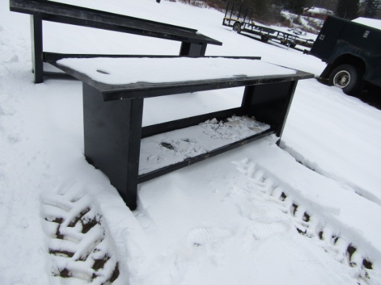 90 X 28 METAL WORK BENCH