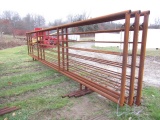 FREE STANDING METAL RAISED CATTLE PANELS